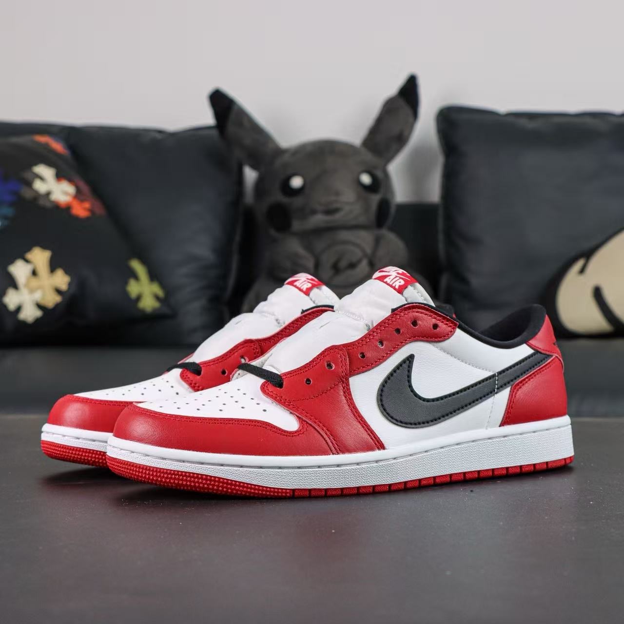 Nike Air Jordan 1 Retro Low OG "Chicago"