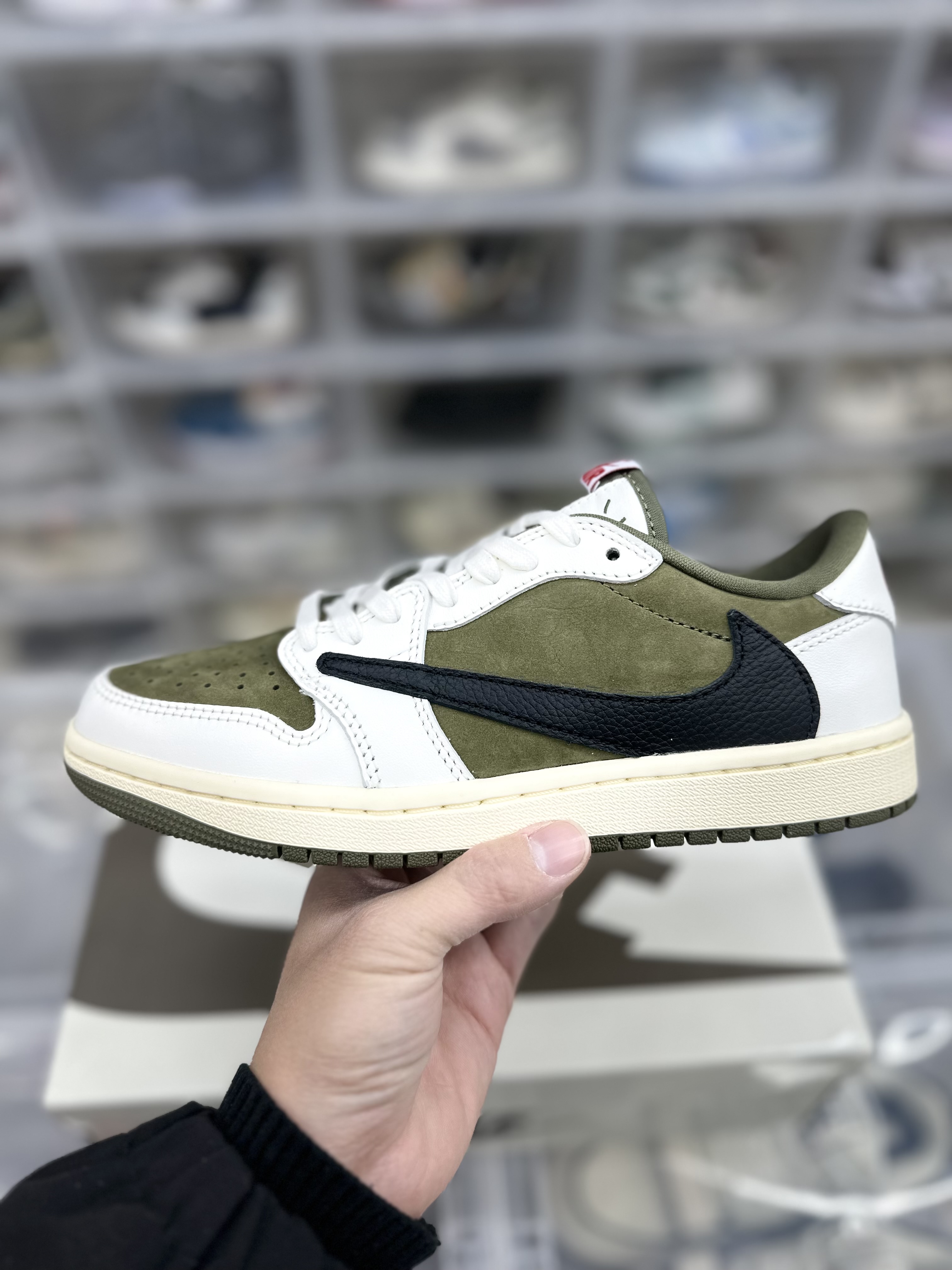 Nike Jordan 1 Low OG Medium Olive