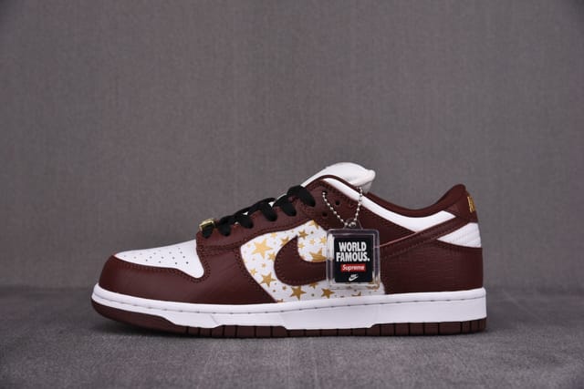 Nike x Supreme SB Dunk Low "Barkroot Brown"