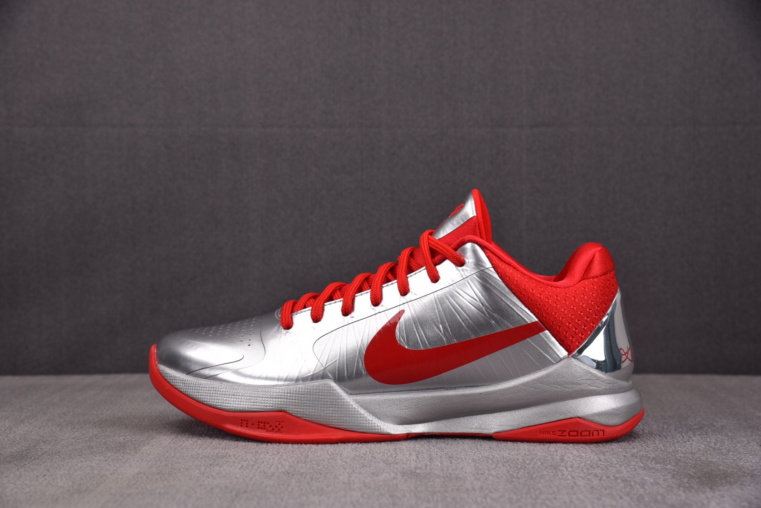 Kobe 5 Protro Caitlin Clark ‘Rookie of the Year’