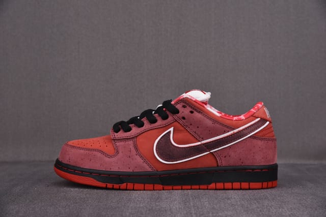 Nike SB Dunk Low "Red Lobster"