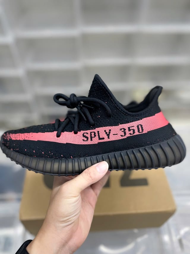 ADIDAS YEEZY BOOST 350 V2 ‘CORE BLACK RED