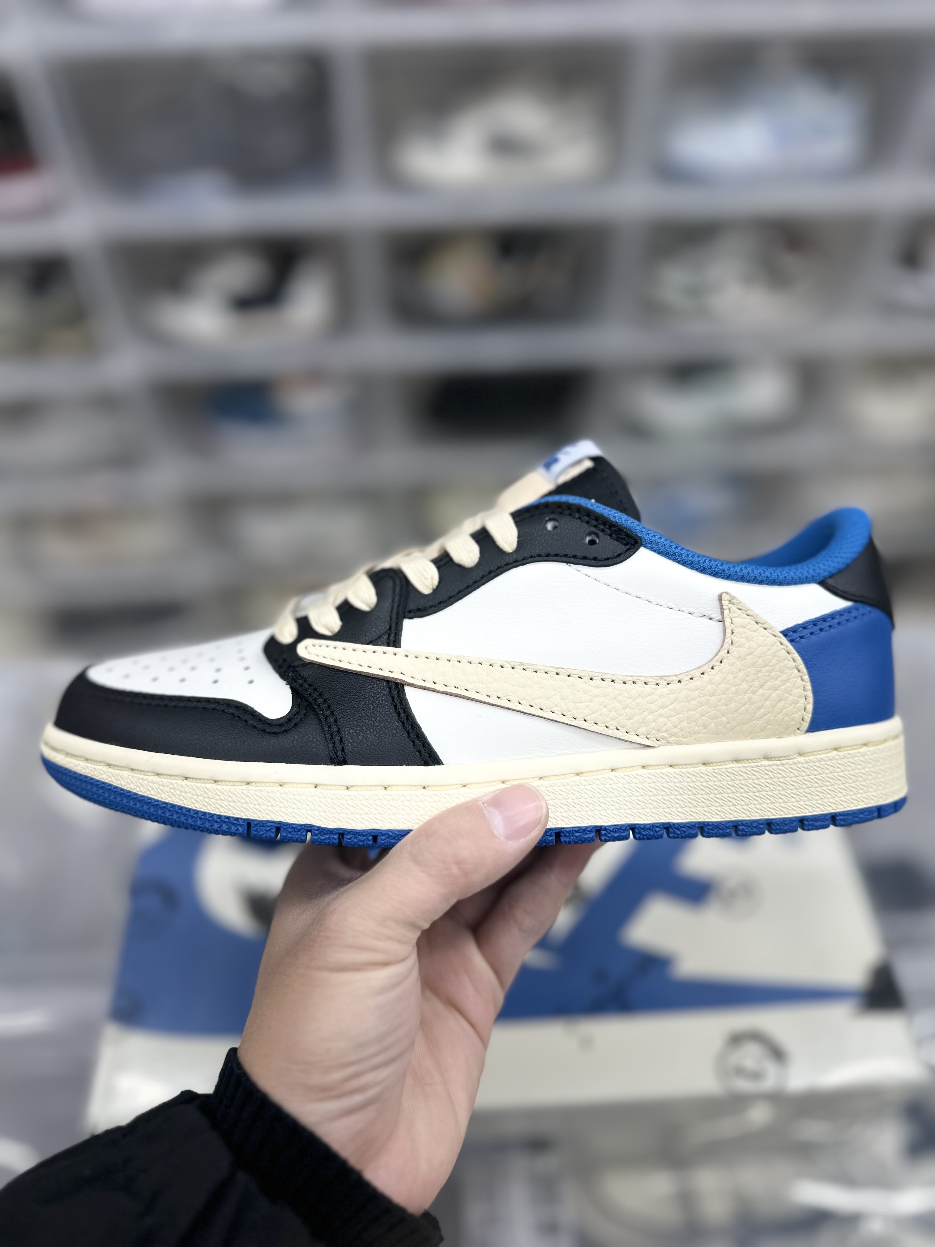 Nike Air Jordan 1 Low Travis Scott x Fragment