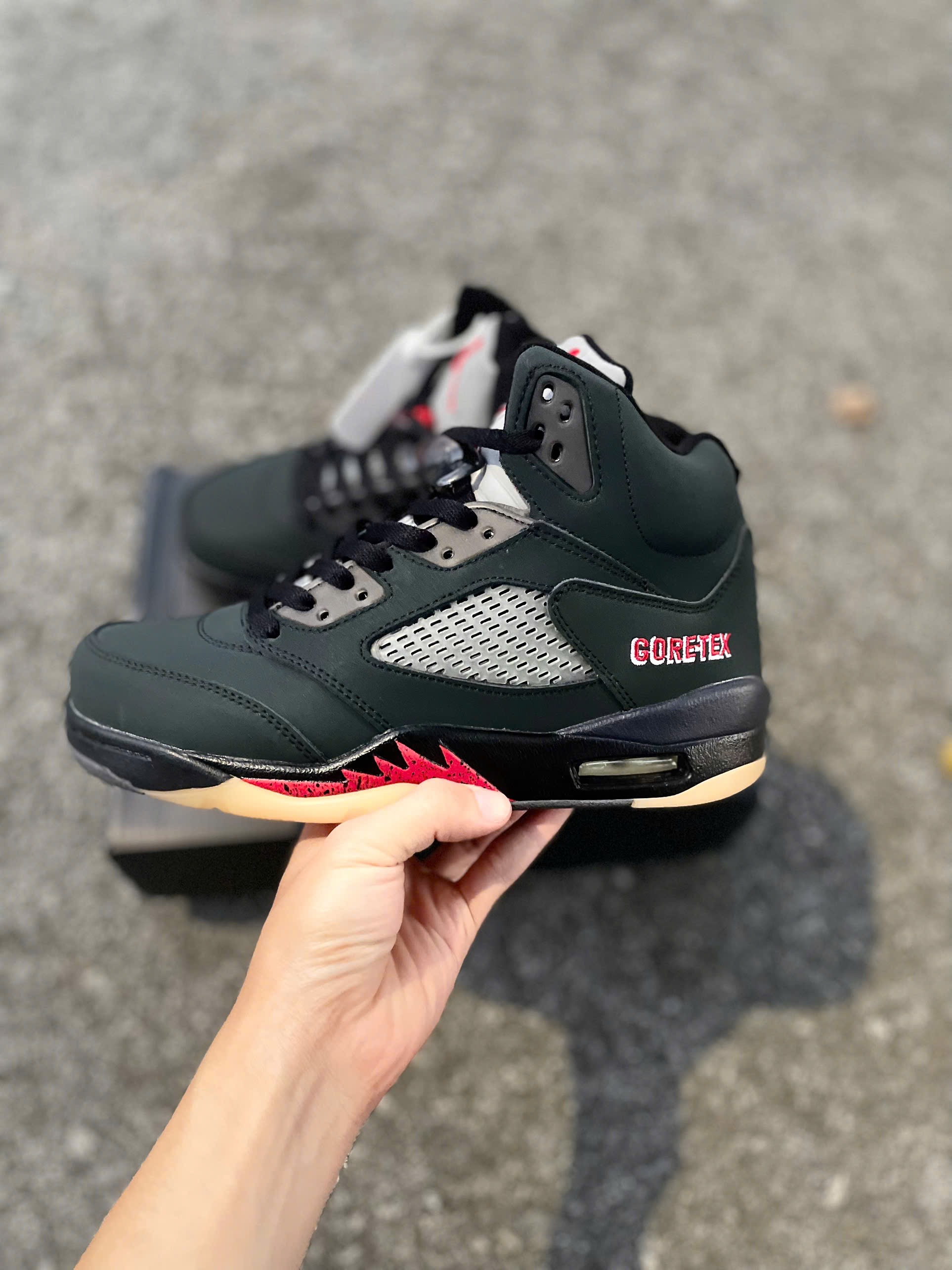 Nike Air Jordan 5 Retro SP ‘Black Red’
