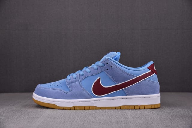 Nike SB Dunk Low 'Philadelphia Phillies'