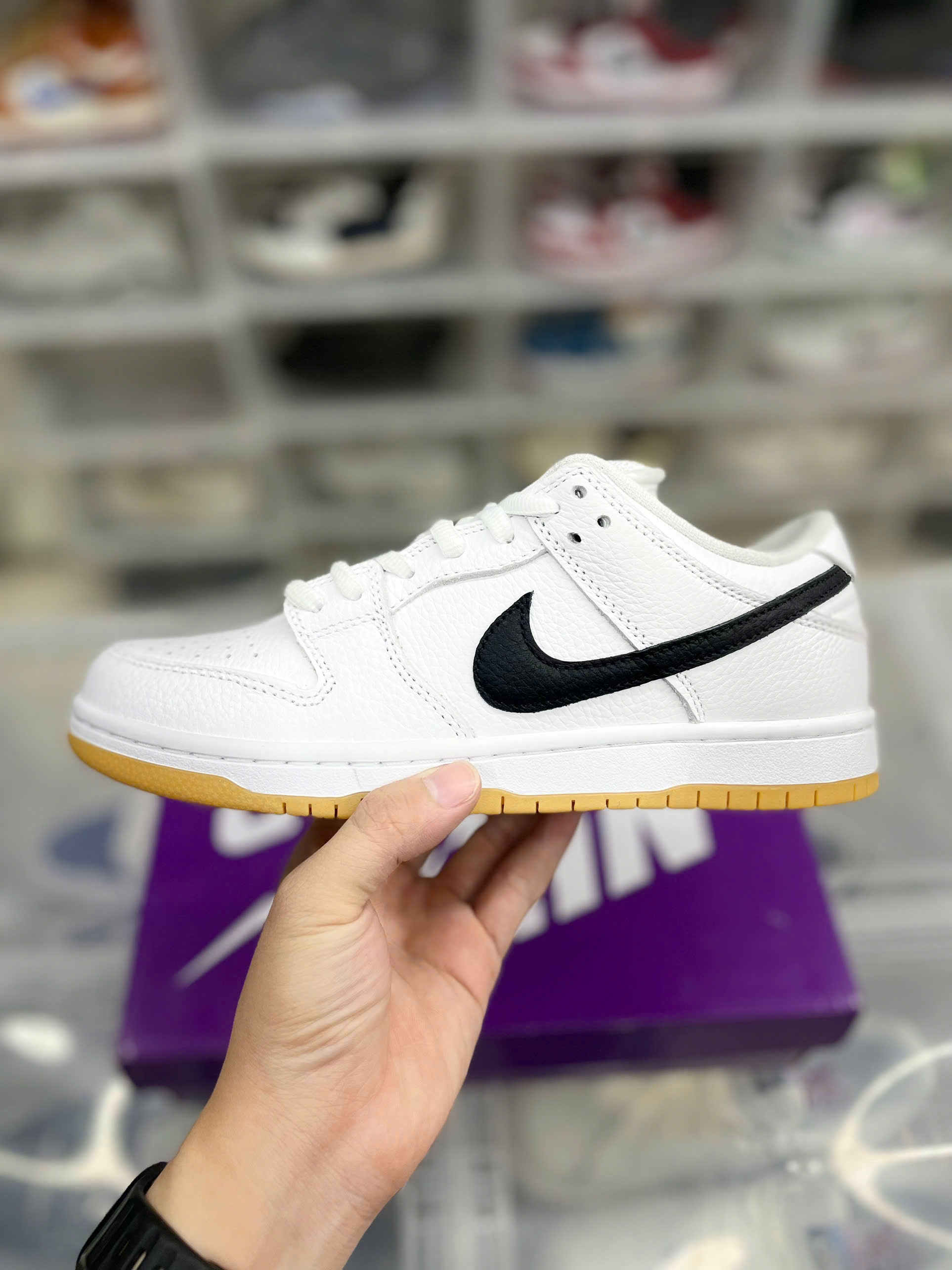 Nike SB Dunk Low Pro 'White Gum'