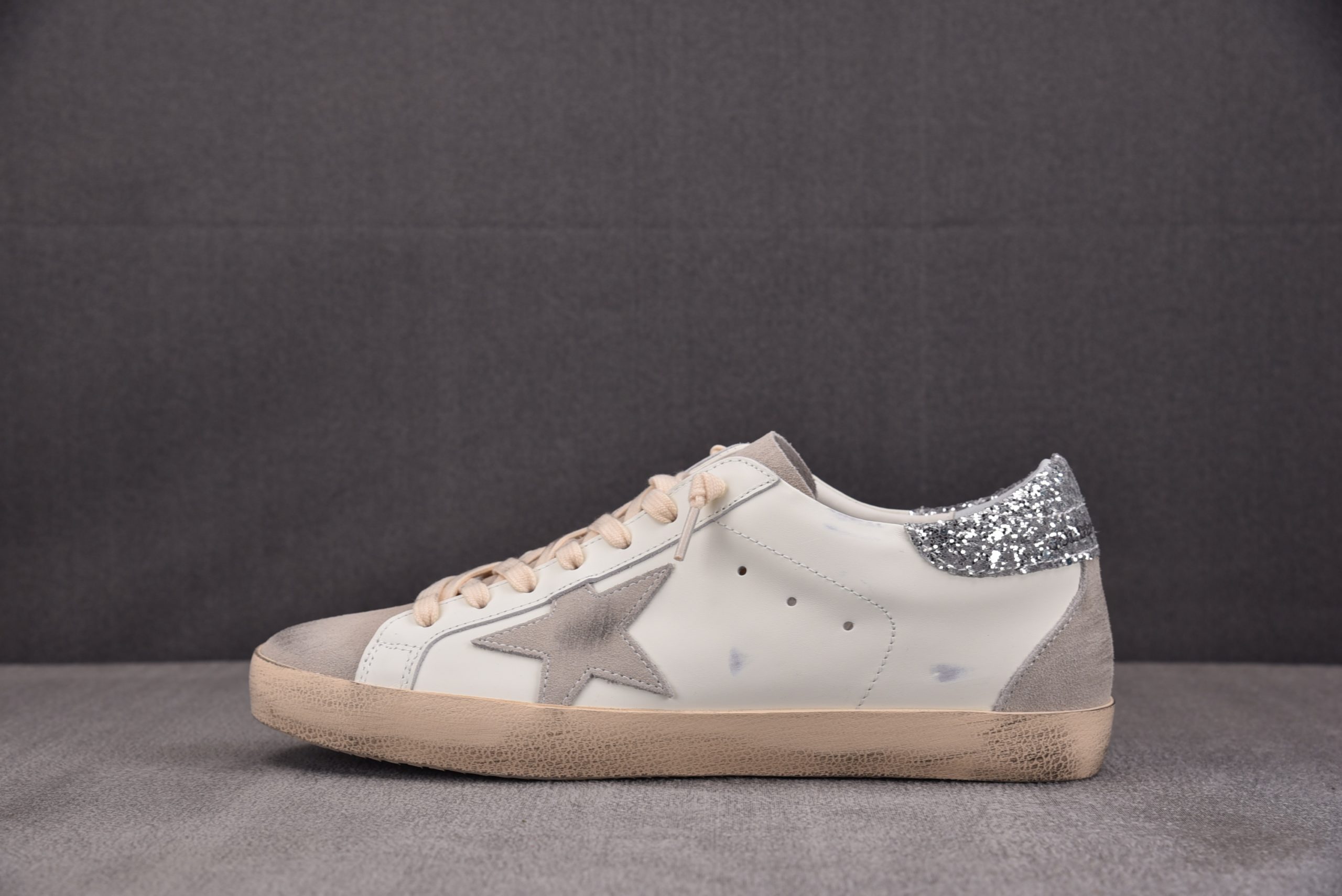 Golden Goose Super-Star ‘Gray Star’ Sneaker