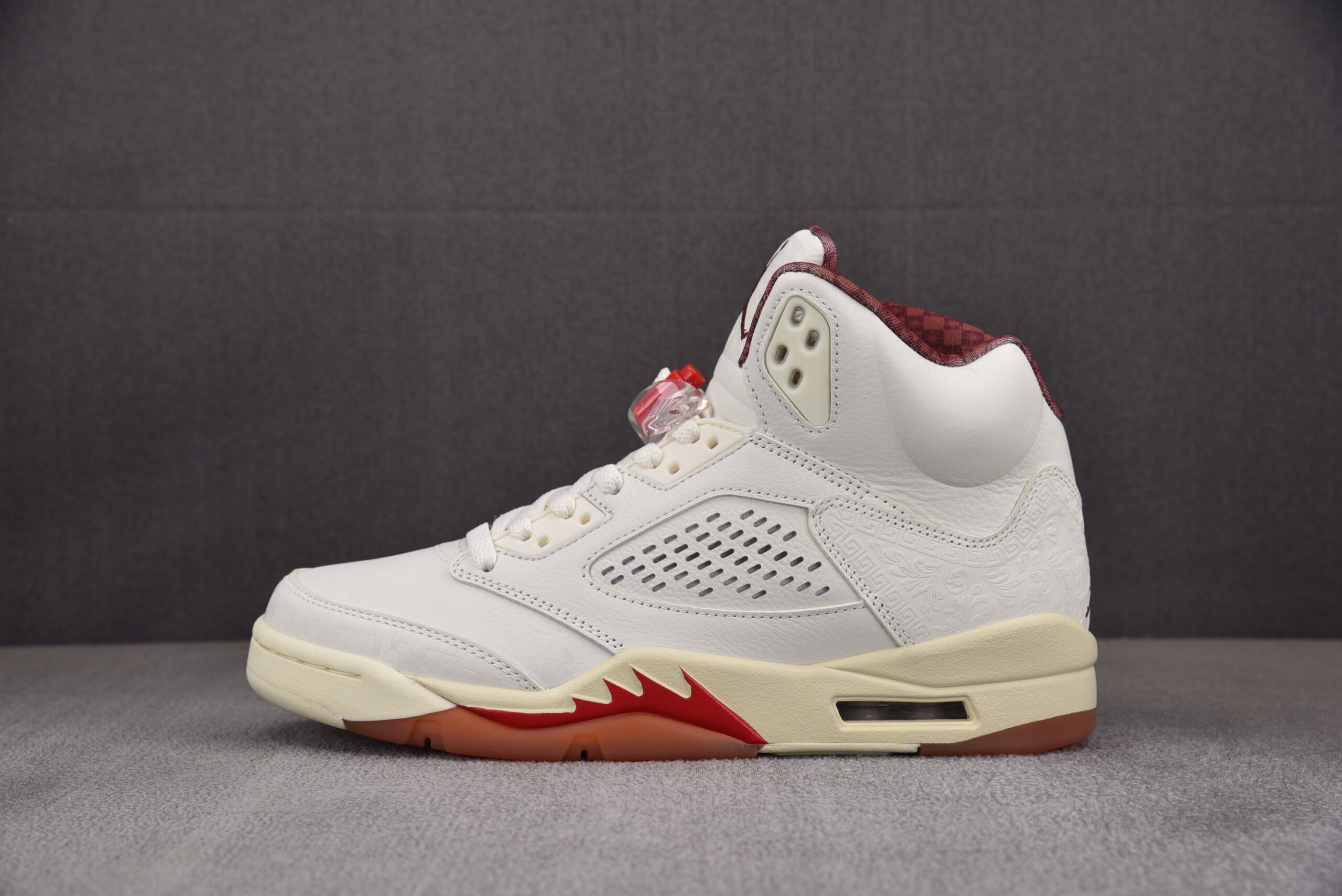 Nike Air Jordan 5 Retro 'El Grito'