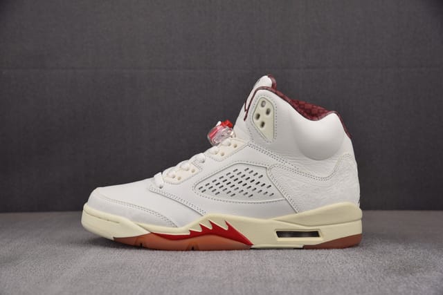 Nike Air Jordan 5 Retro 'El Grito'