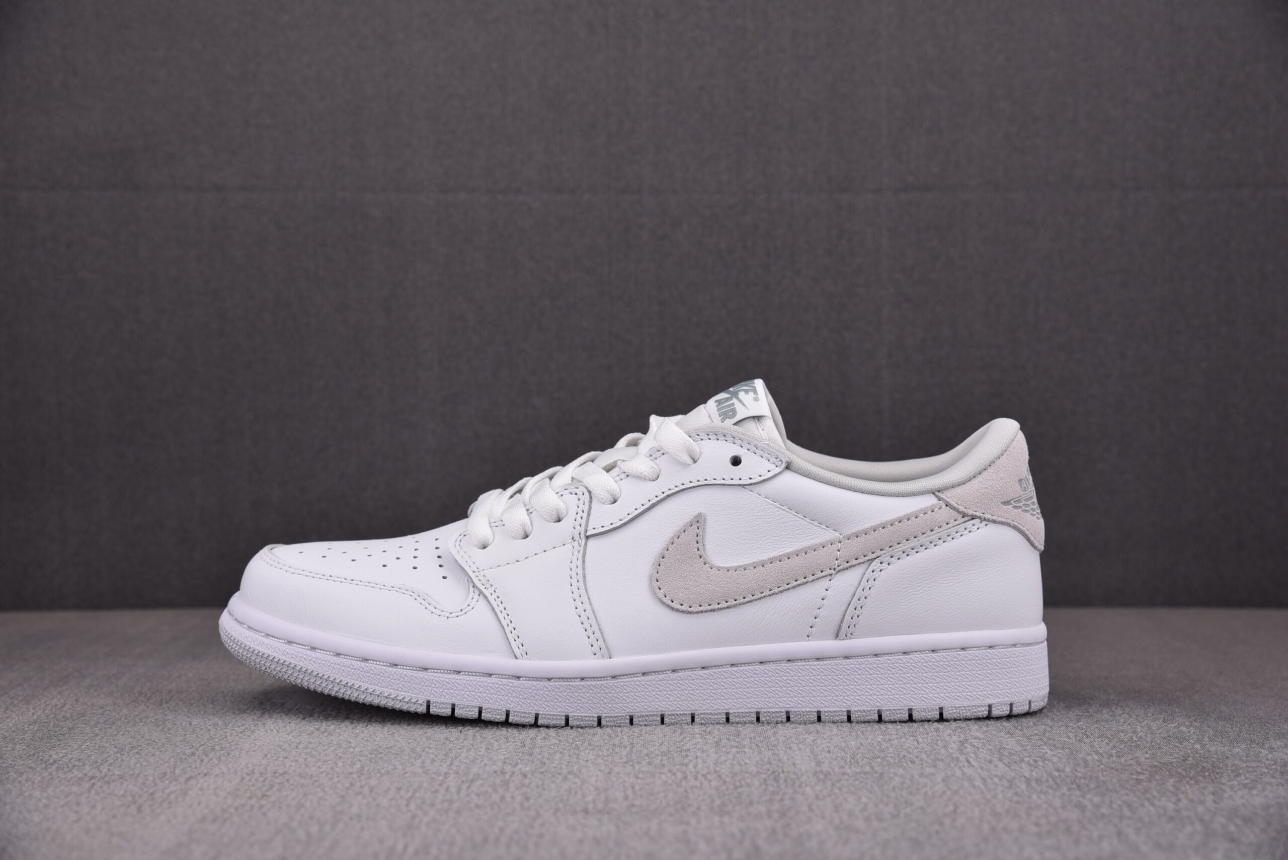 Nike Air Jordan 1 Retro Low OG 'Neutral Grey'