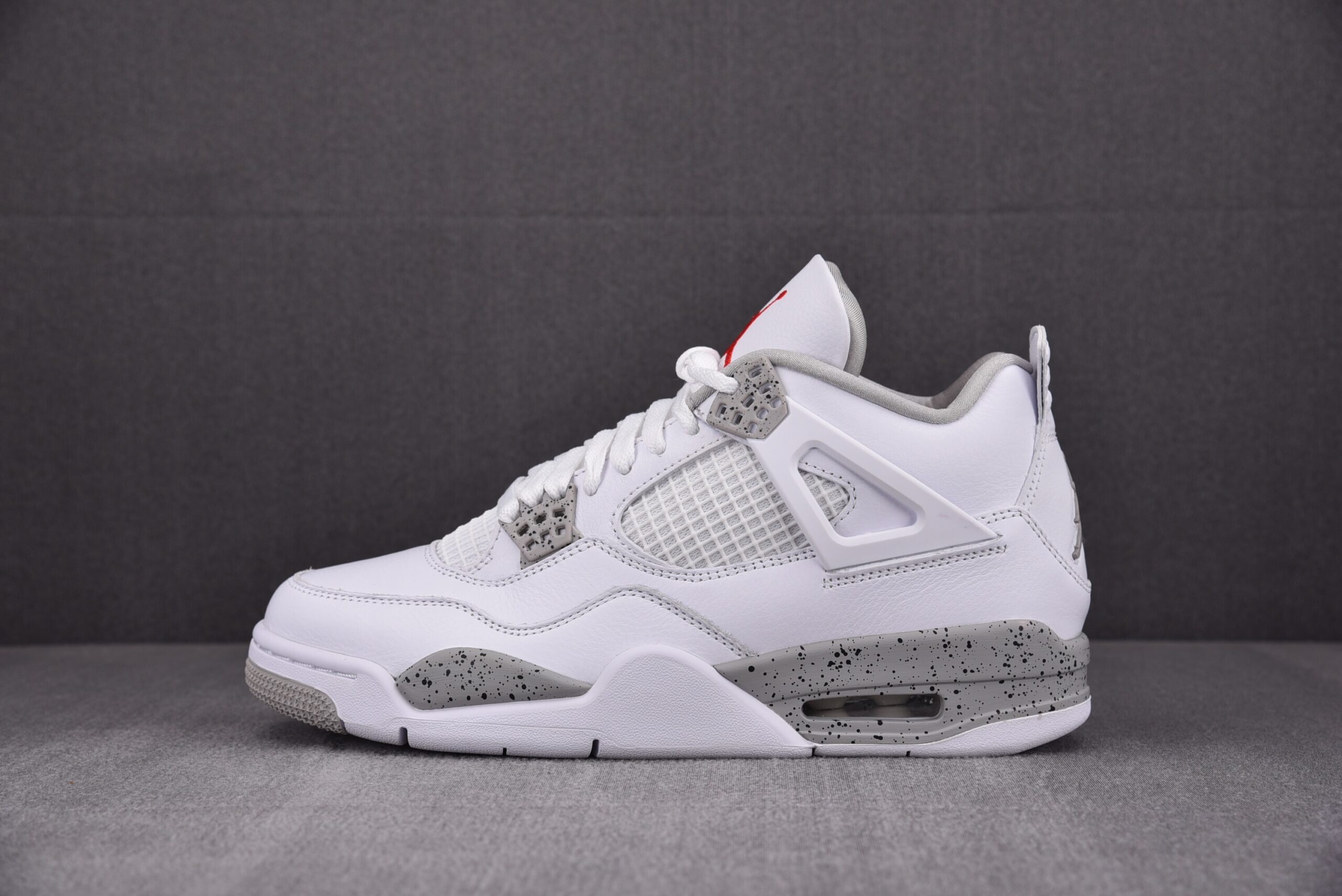 Jordan 4 Retro ‘Oreo’