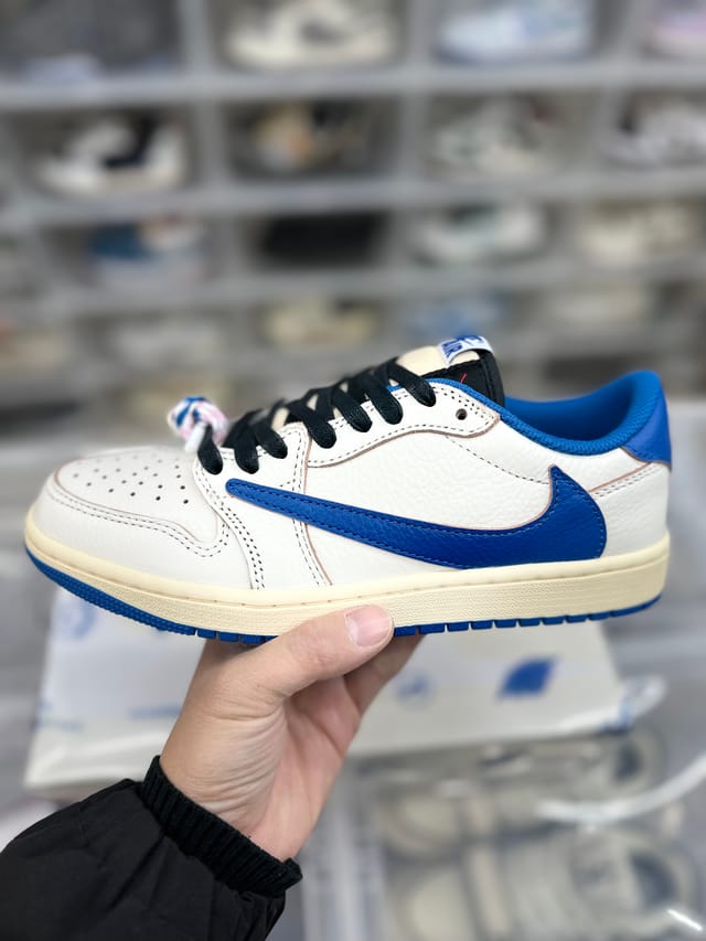 Nike Air Jordan 1 Low Travis Scott x Fragment