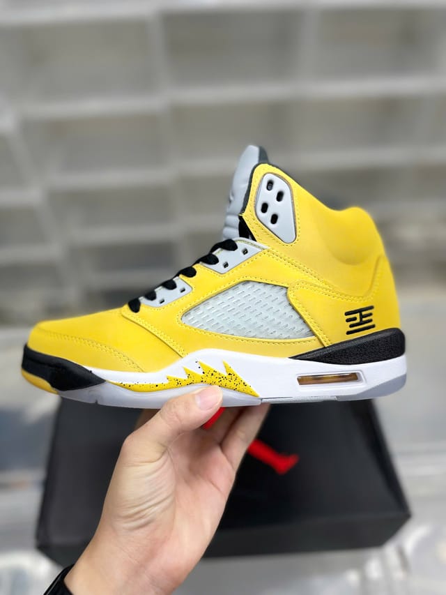 Nike Air Jordan 5 Retro Tokyo T23