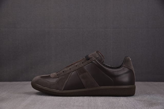 Maison Margiela Replica ‘Brown’