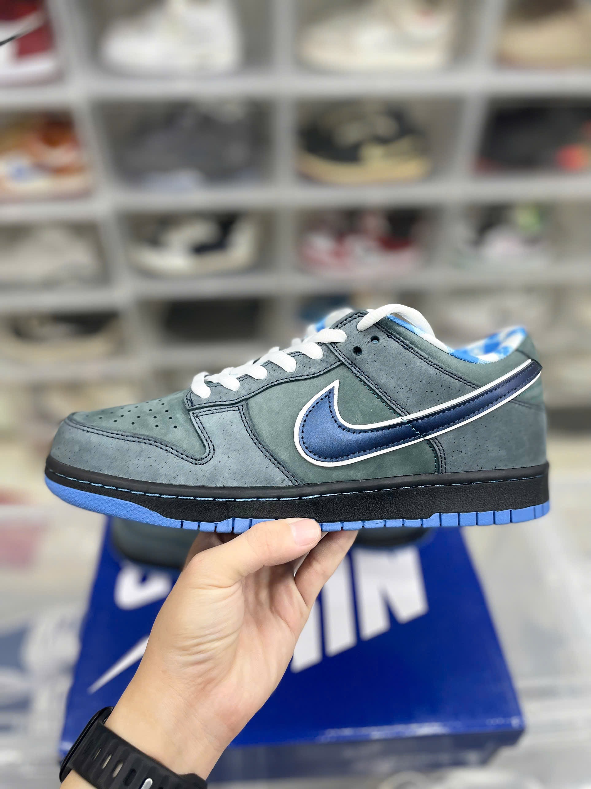 Nike SB Dunk Low "Blue Lobster"