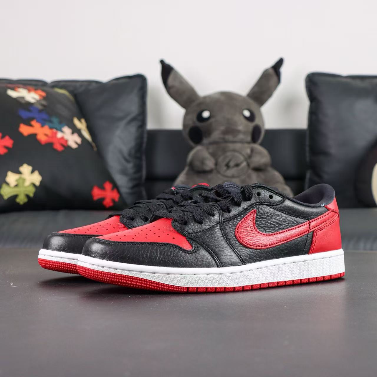 Nike Air Jordan 1 Retro Low OG ‘Banned’