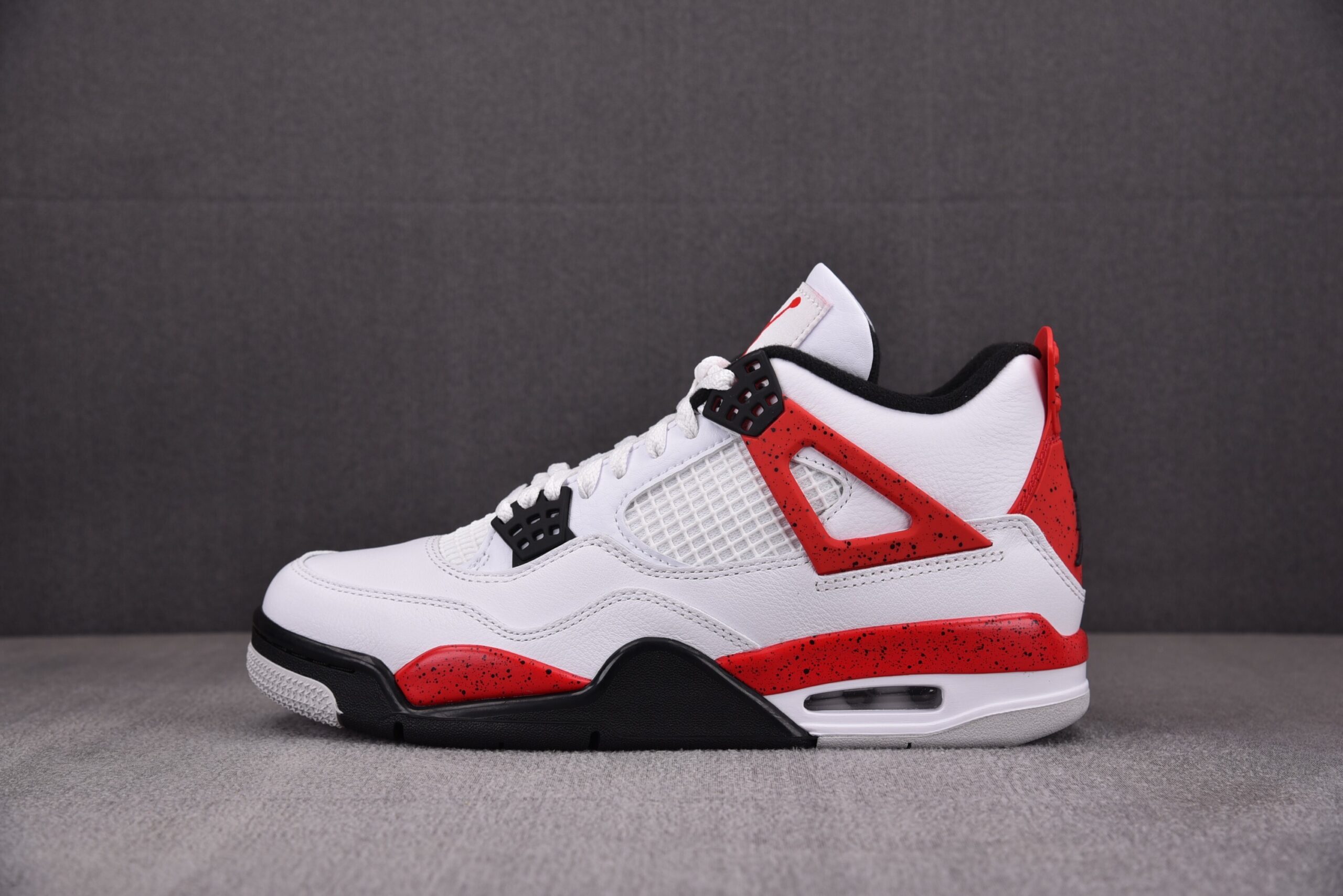 Jordan 4 Retro ‘Red Cement’