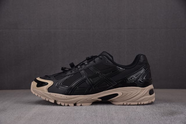 ASICS Gel-Kahana TR V4 ‘Black Feather Grey’