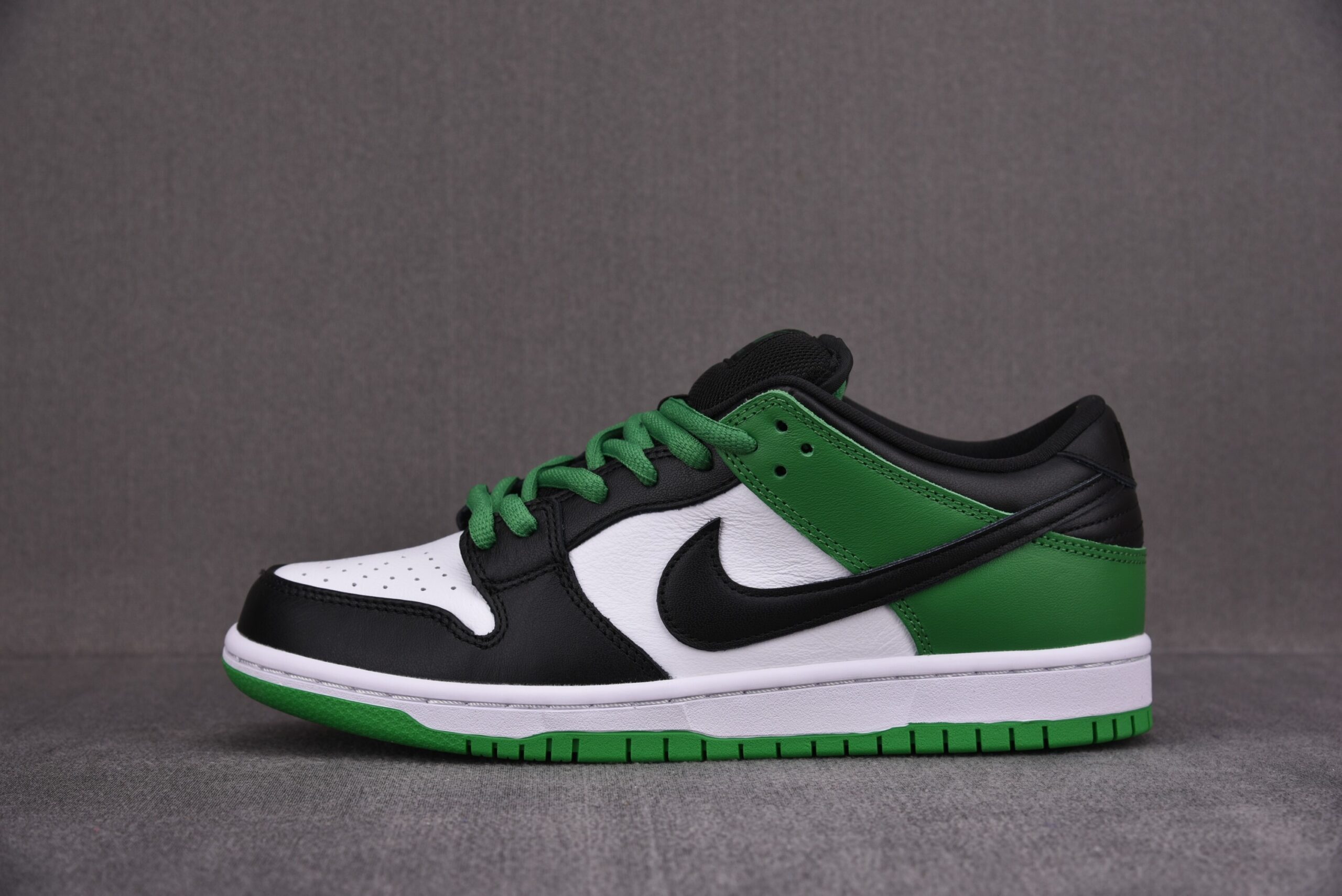 Nike Dunk Low Pro SB 'Classic Green'
