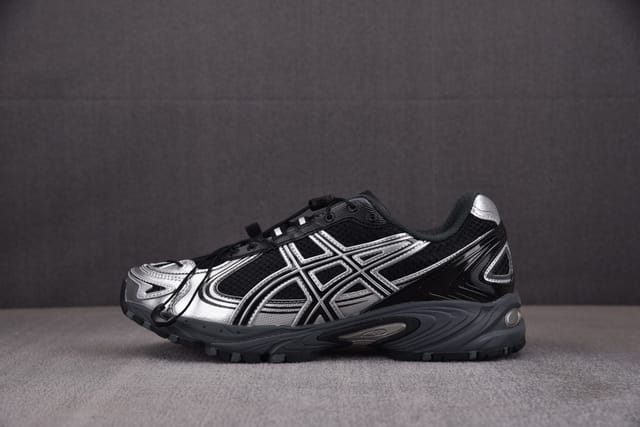 Asics Gel Kahana TR V4 ‘Carbon Black’