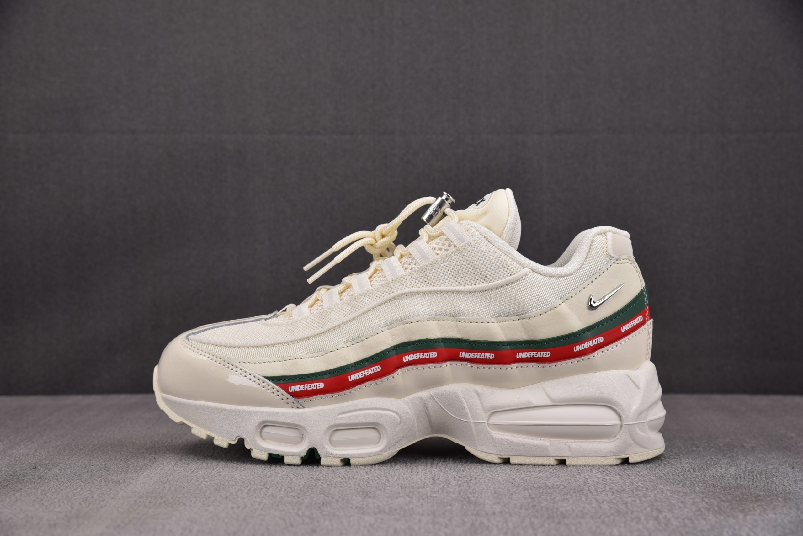 Nike Air Max 95 SP Undefeated ‘Sail’