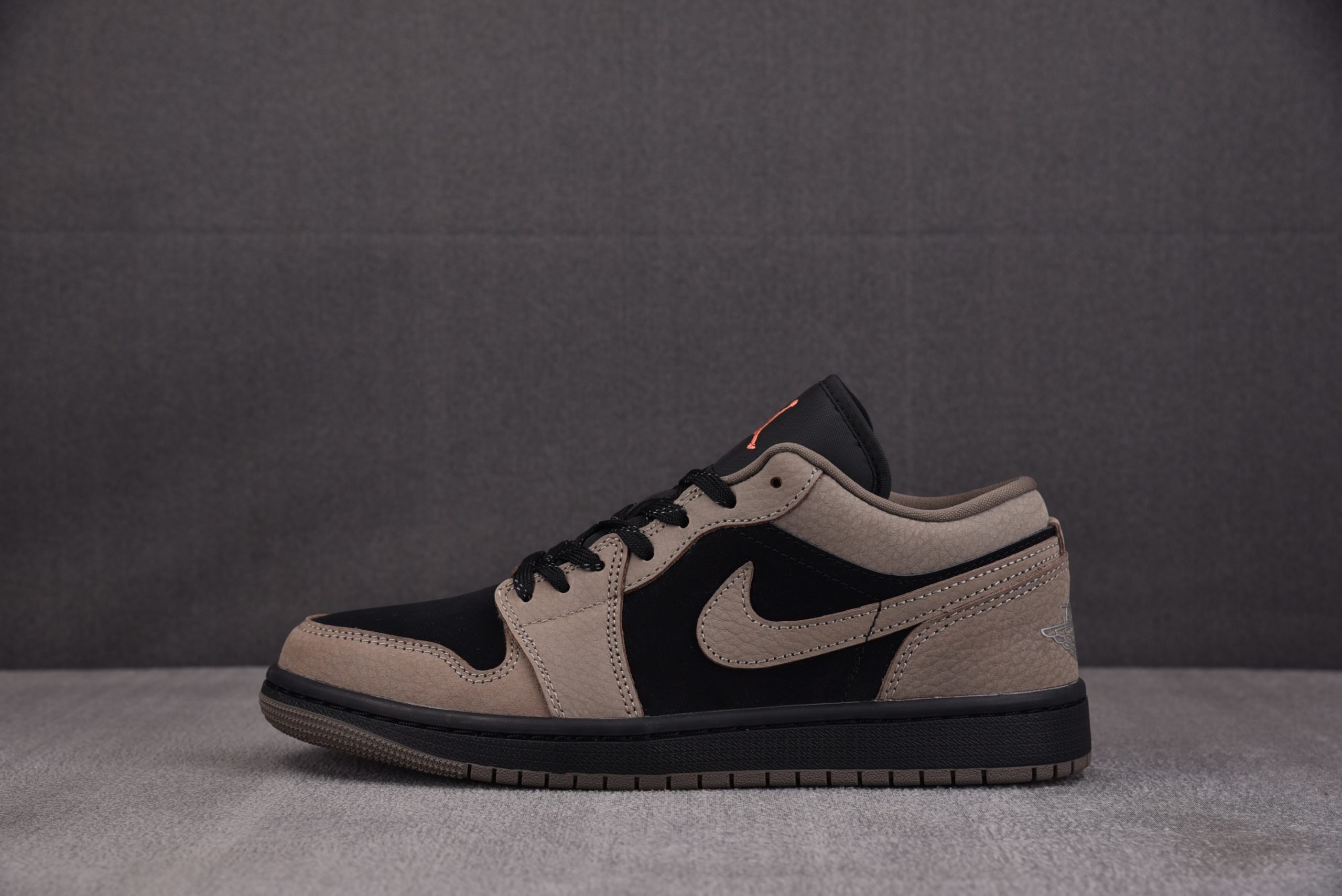 Jordan 1 Low SE ‘Olive Grey’