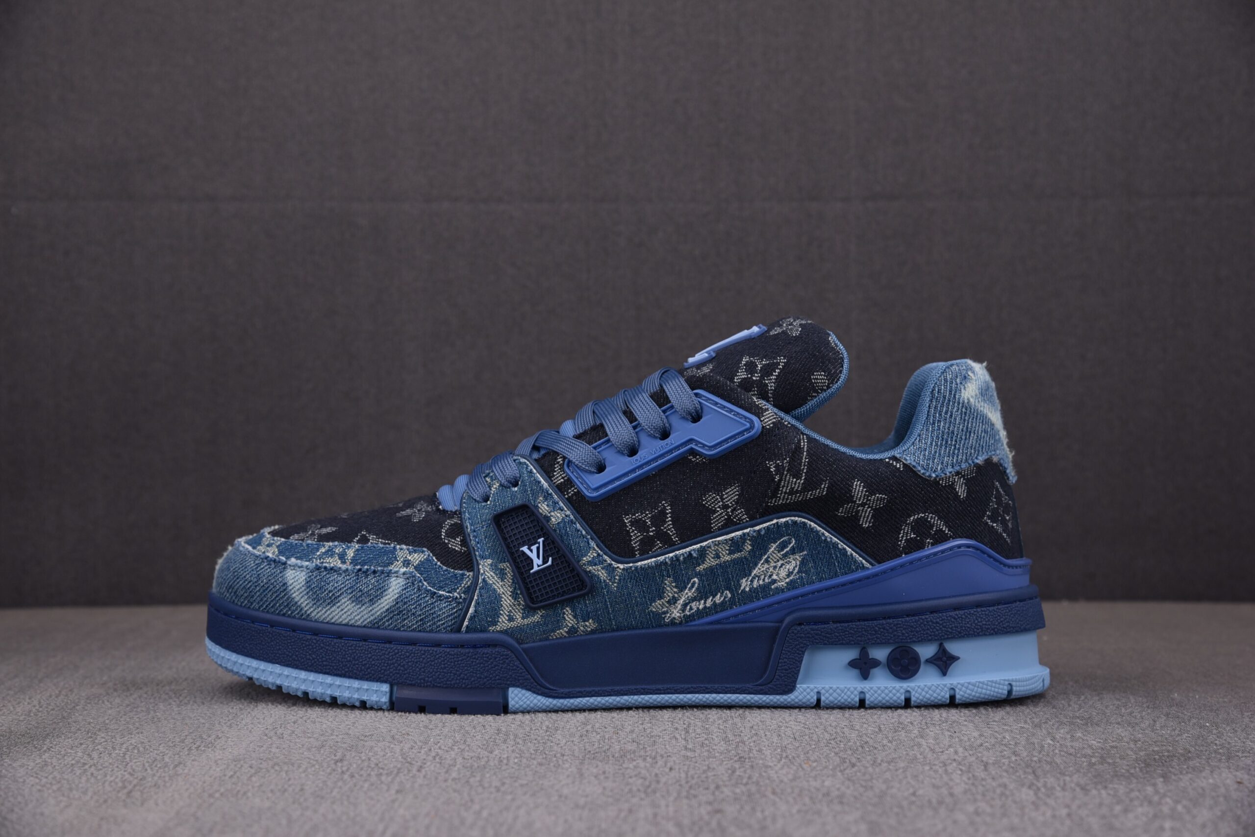 Louis Vuitton LV Trainer ‘BLUE DENIM’