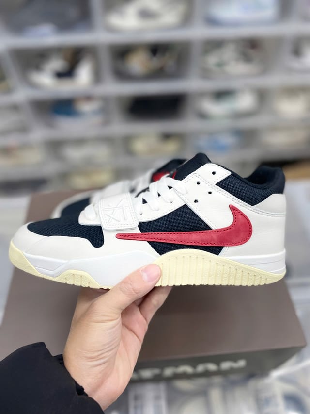 Nike Travis Scott Jumpman Jack “University Red”